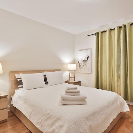 Stunning Condos On St Denis Montreal Bagian luar foto