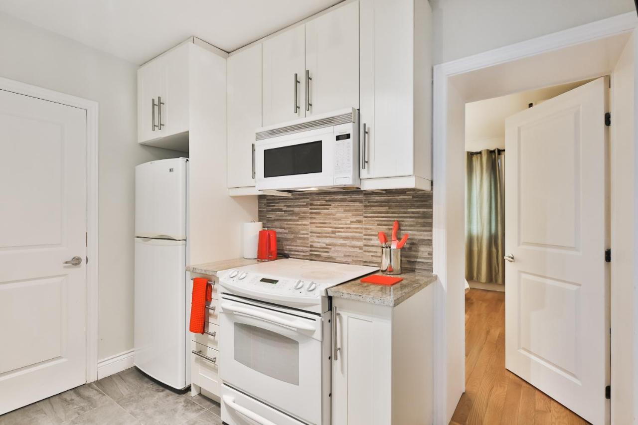 Stunning Condos On St Denis Montreal Bagian luar foto