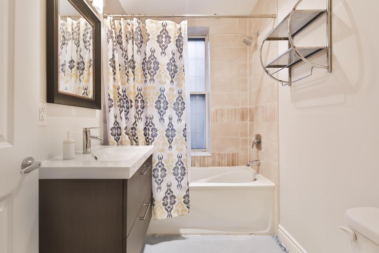 Stunning Condos On St Denis Montreal Bagian luar foto
